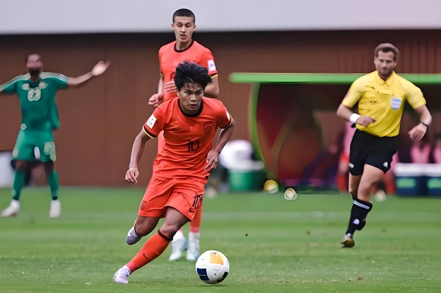 半岛体育培训-包含火爆的中超比赛，球队实力对比即将揭晓的词条