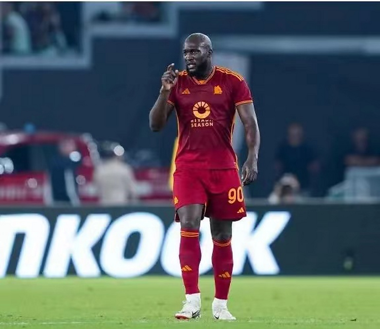 罗马客场惨败莱切,客场失利的简单介绍 罗马客场惨败莱切,客场失利的简单介绍