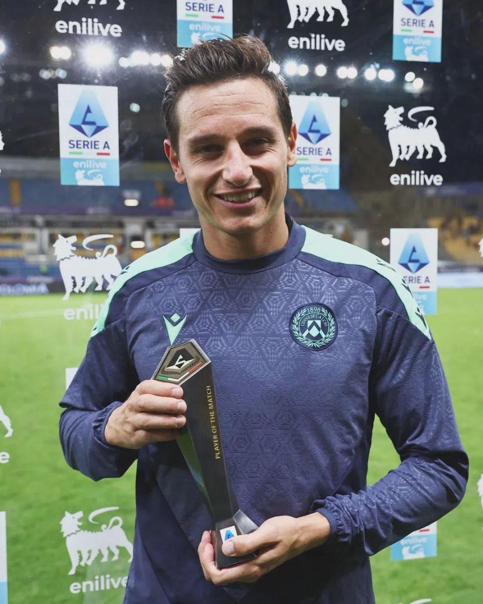 半岛体育培训-墨西哥足球联赛中的新秀崭露头角