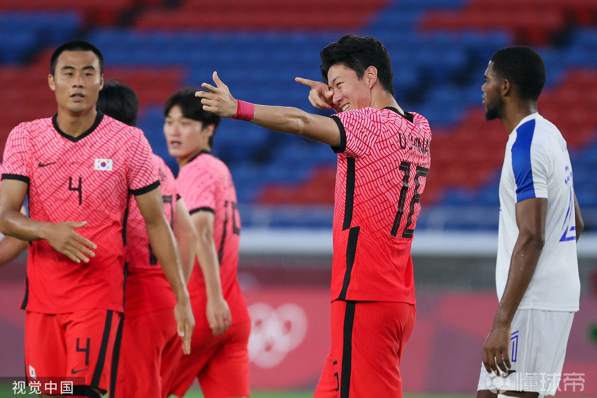 柏林赫塔迎战泽尼特,赛场上演恶战的简单介绍 柏林赫塔迎战泽尼特,赛场上演恶战的简单介绍