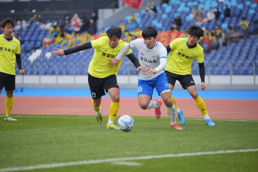 半岛体育官方入口-精彩足球盛宴，多支球队强势冲刺胜利