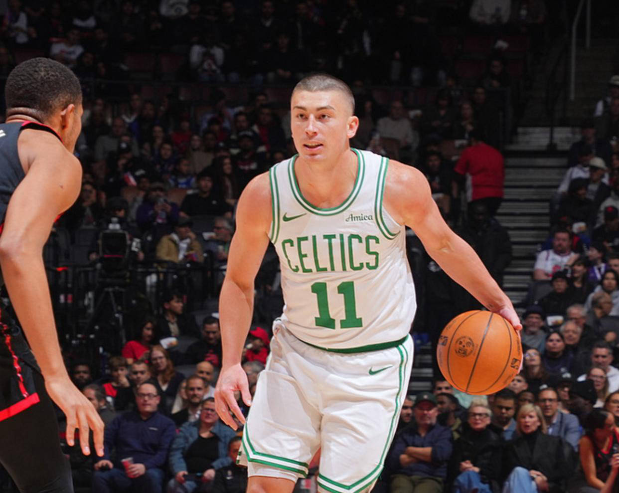 半岛体育官网app-凯尔特人外线表现抢眼：球队整体战力得到提升的简单介绍