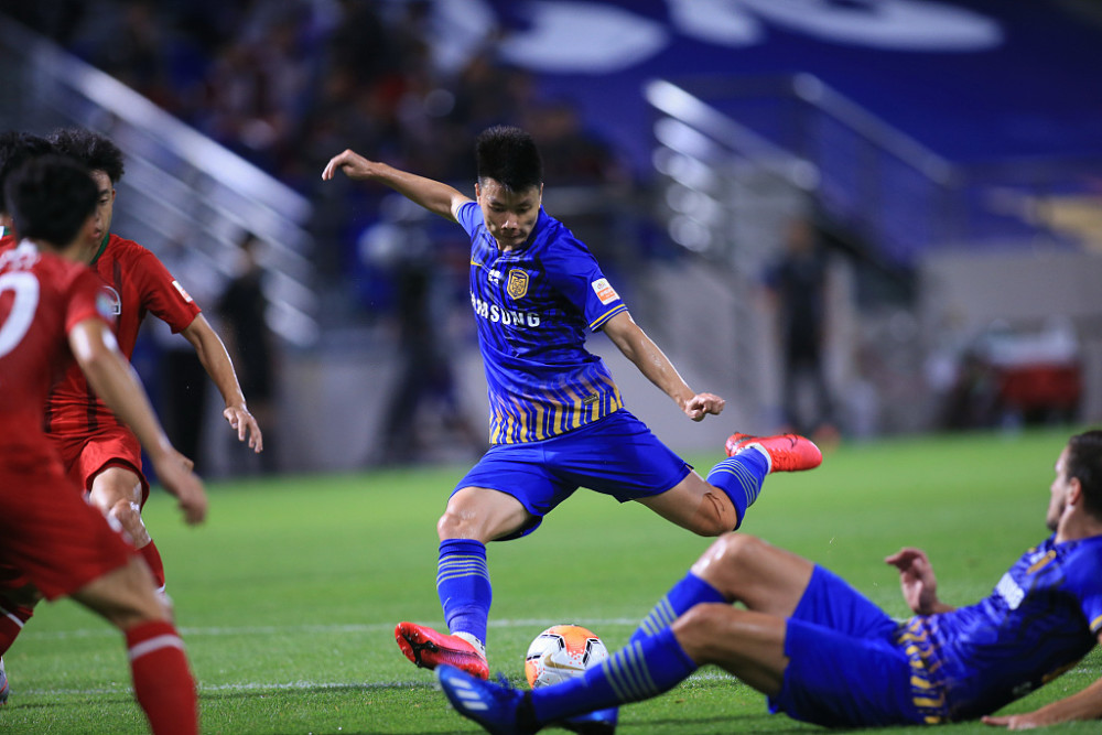 半岛体育竞技-江苏苏宁惨遭逆转，连败进一步滑落积分榜的简单介绍