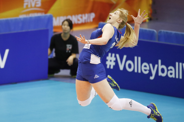 半岛体育在线登录-意大利国家队备战塞尔维亚队，决战即将展开的简单介绍