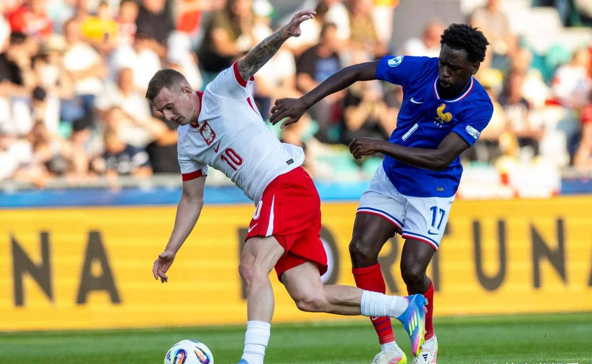 半岛体育视频-丹麦国家队挺进淘汰赛，展现实力