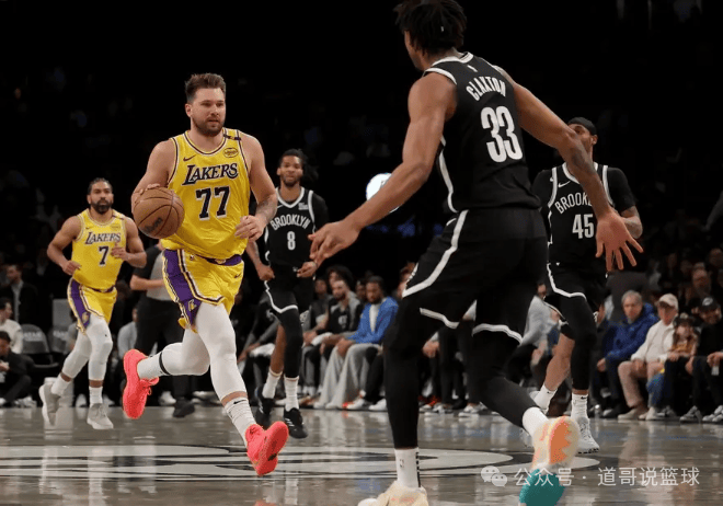 关于湖人痛失与爵士的对决,遭遇两连败的信息 关于湖人痛失与爵士的对决,遭遇两连败的信息