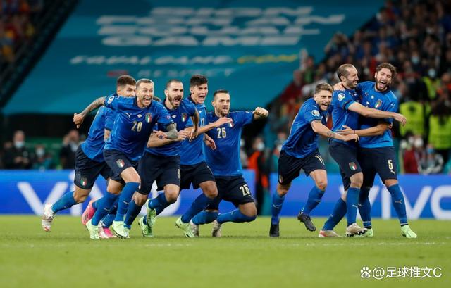 包含欧洲杯新赛季启幕大揭秘,备战心理斗争激烈的词条 包含欧洲杯新赛季启幕大揭秘,备战心理斗争激烈的词条